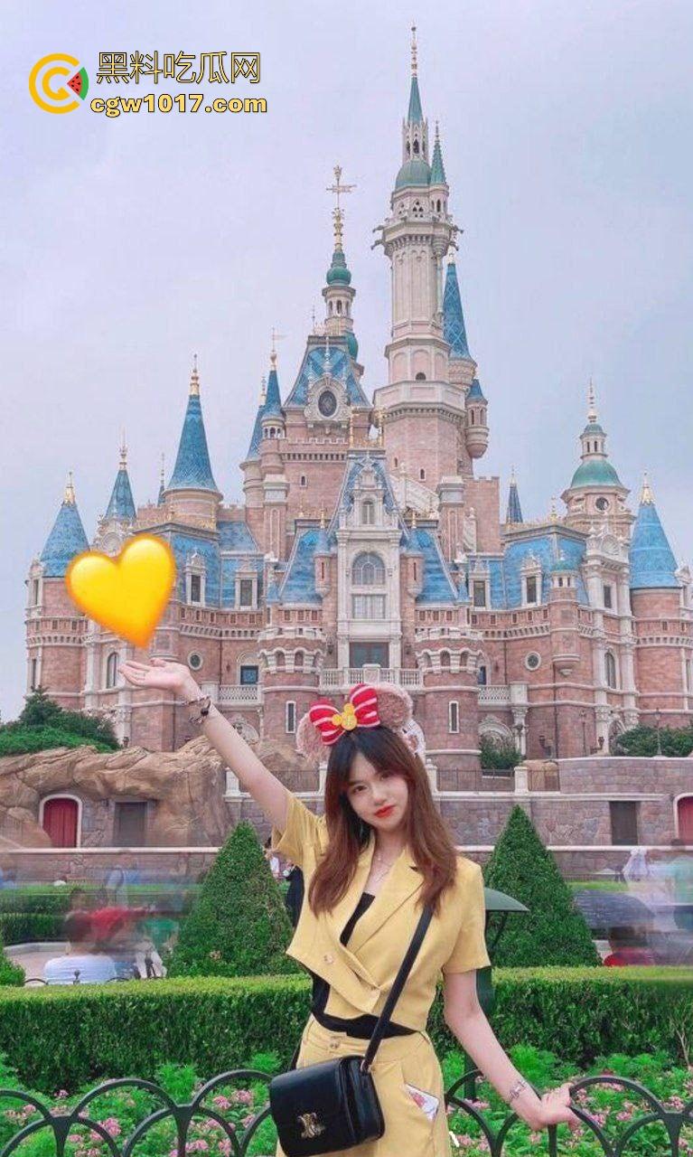 蛋仔cp奔现，高颜值女大大哥反而不敢无套，不知道深浅，深夜紧急外卖，你自己不早点准备怪谁呀，人家都等着呢！-2