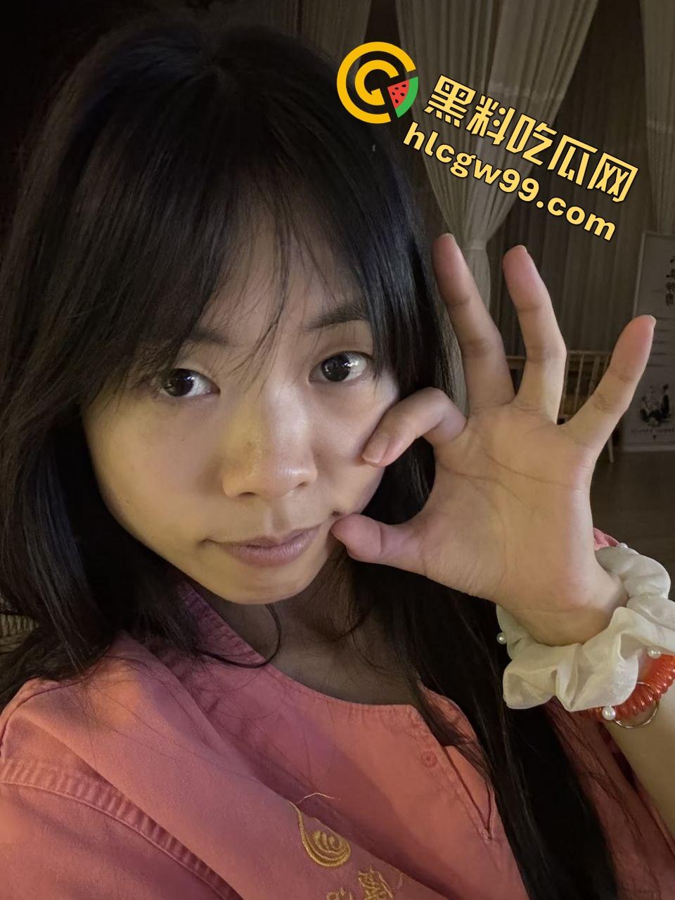 湖南长沙受虐倾向骚母狗【何瑶】浴室调教金主暴力冲水，小便淋头深喉口爆！独家曝光流出！-2