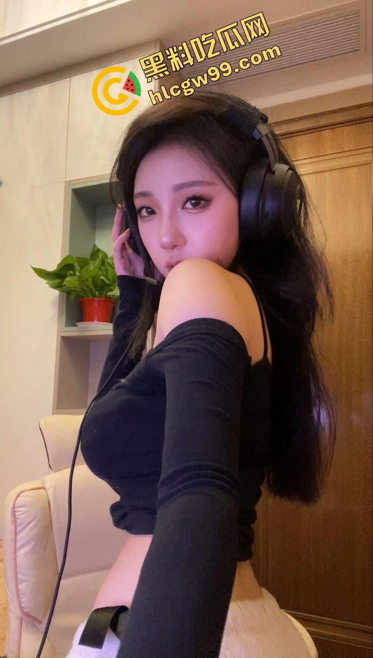 浙江杭州西湖御姐骚鸡【唐韵】极品大G奶诱惑私拍，女上骑乘大奶直晃悠！独家曝光流出！-3