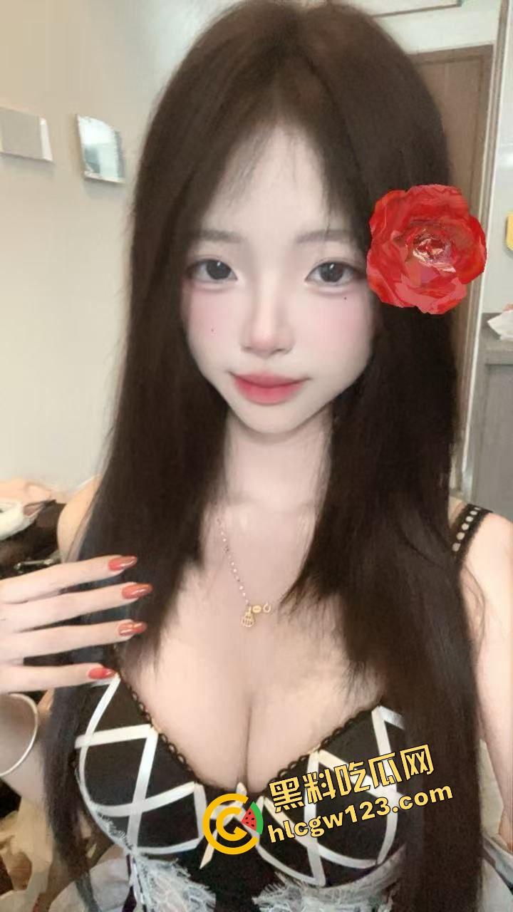 这次不是灌精了是灌奶茶 珍珠奶绿全都倒进逼里搅 吸管一插直接喝 甜到发骚羞耻感爆表！-1