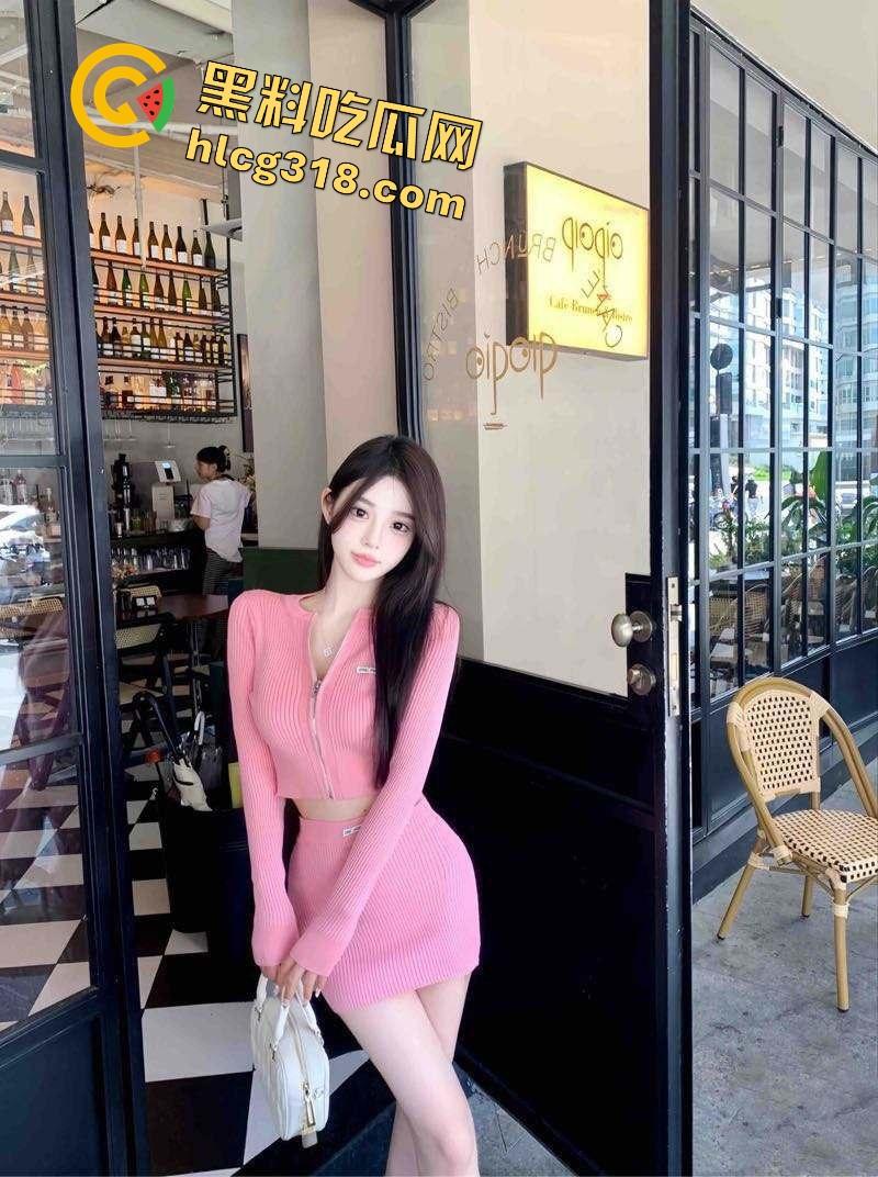 后入有多顶？看到那骚屁屁撞击弹起来，99%男人当场缴械，女友自己动最要命，后入反弹那一下你能挺多久？-15