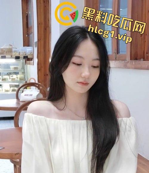广西反差美女「赵晓玲」被包养真相曝光！奶茶店老板娘人设崩塌！被金主无套抽插叫声撩人！-5