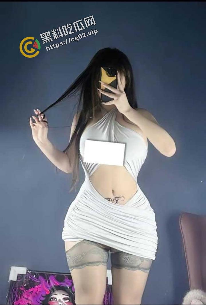 开盒！抖音李依琳 SM受虐癖 有过两个男友，和8个人做过爱 私生活淫乱 白虎逼！-4