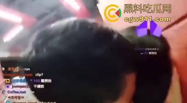 性感可爱外网主播街头直播遭遇印度哥们性骚扰！在地铁狂揉狂摸，这要是在他老家直接无套内射了！-7