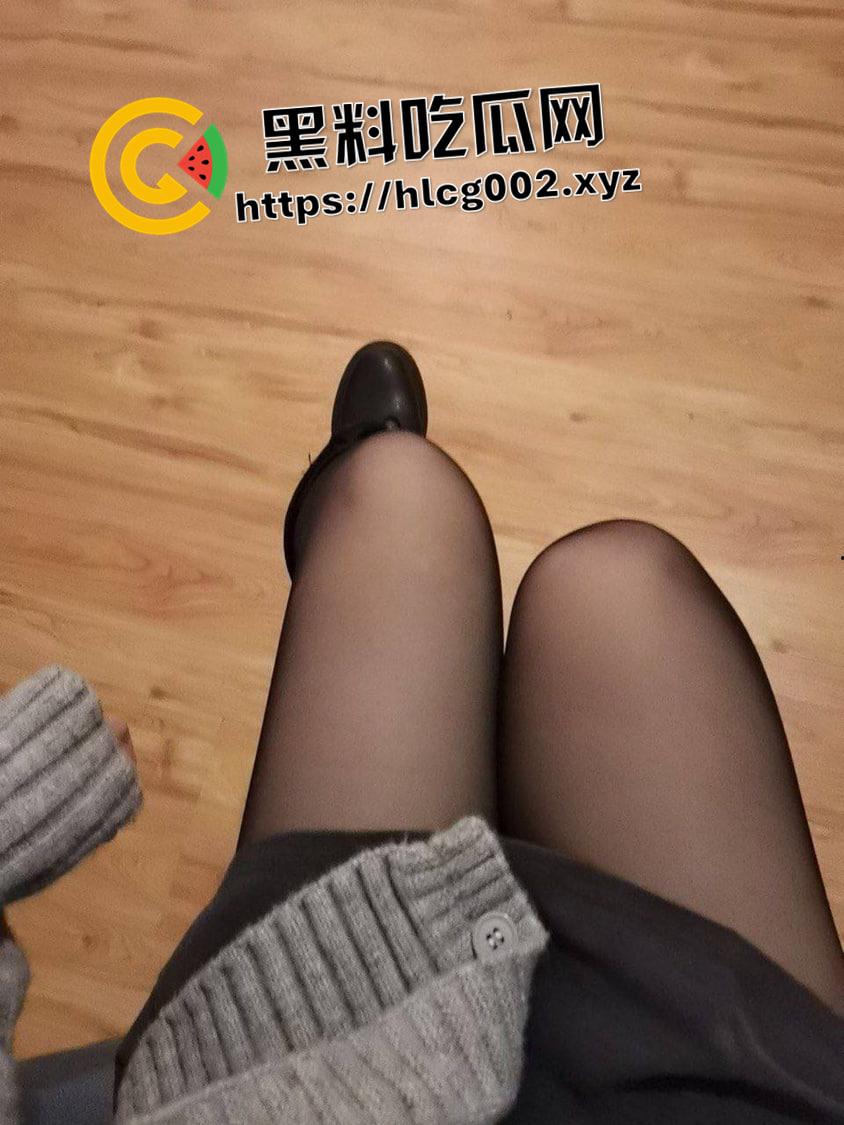 四川大学汉语言专业女大学生的私密时刻 没有反差 24小时的骚 爆操视频被男友流出-5