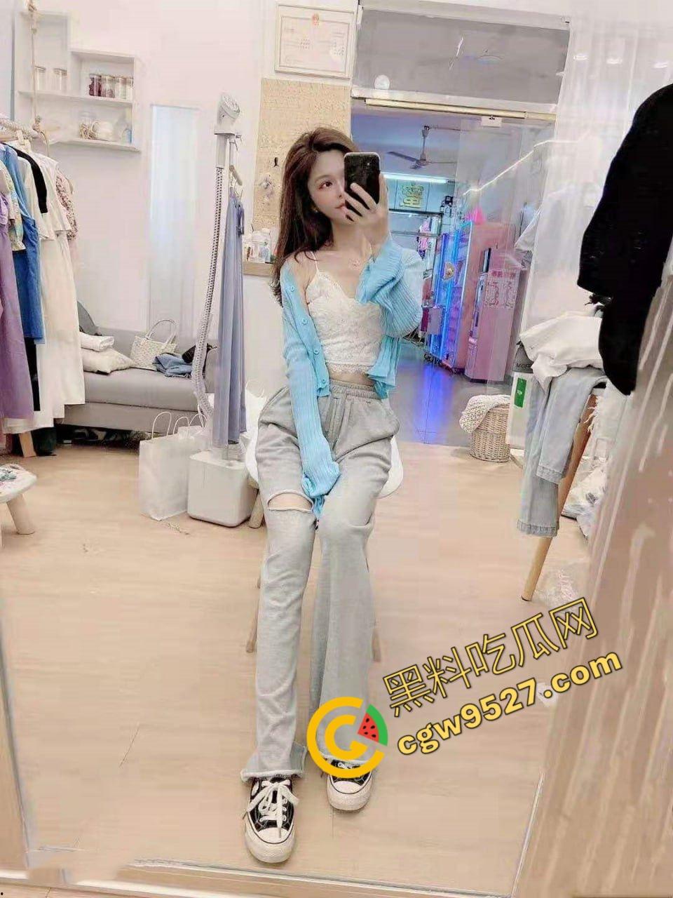 广东省河源市人妻胡玉梅傍大款私密视频流出！贤妻良母与放荡母狗无缝衔接， 身材一流，床上功夫更是了得-2