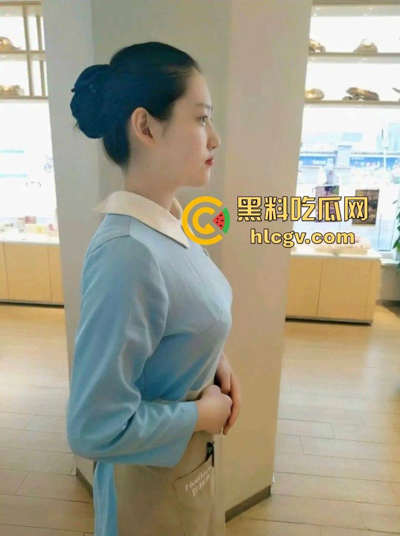 空姐都没这骚！好利来黑丝小姐姐被玩疯了！工装直接干成情趣服，肉丝长腿一顿爆操，想想都上头！-24