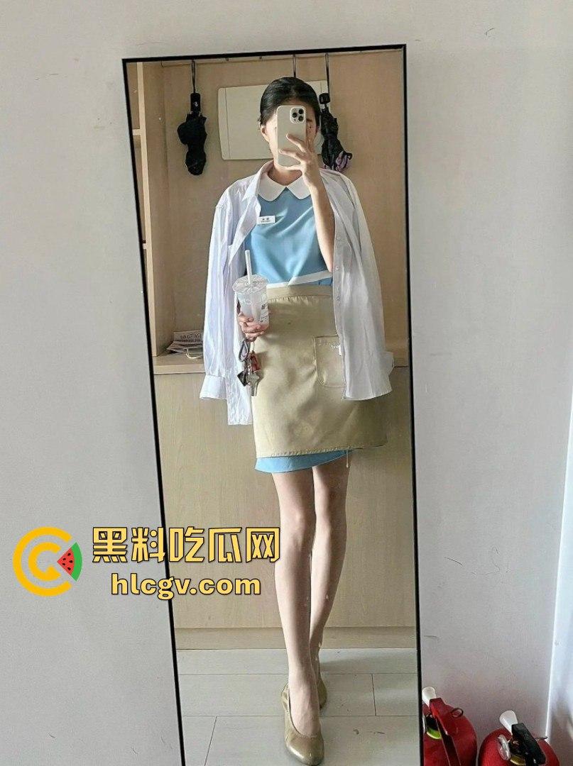 空姐都没这骚！好利来黑丝小姐姐被玩疯了！工装直接干成情趣服，肉丝长腿一顿爆操，想想都上头！-32