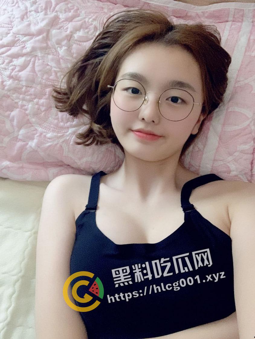 四川大学巨乳学妹 和同校学长玩调教  珠圆玉润极品大奶 极品自拍被学长系数流出-9