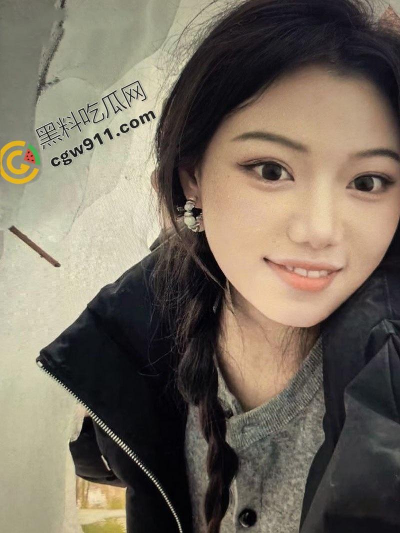 校园女神【刘茹】惊爆荒淫视频,奶子晃动,嫩穴淫水直流,69式舔吸酣畅淋漓,肉欲盛宴戳爆屏幕!-2