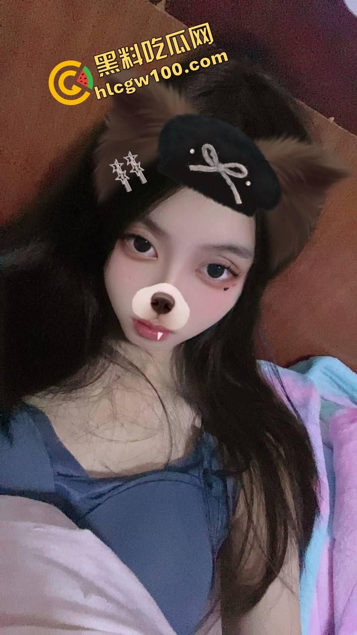 浙江国际海运反差嫩妹粉穴学生【吴妤玉】假期家中发骚自拍裸体 约炮酒吧大哥爆插粉逼！独家曝光流出！-2