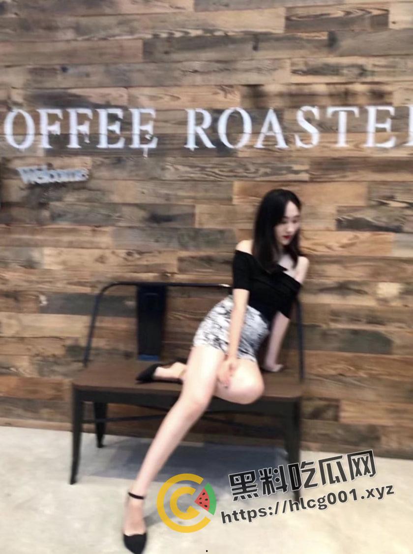 经典永流传！反差婊【李苗】男友视角的性爱记录 温暖的笑容和颤抖的骚穴 今晚就你了-4