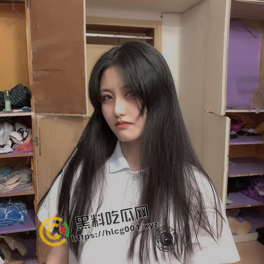 经典永流传！反差婊【李苗】男友视角的性爱记录 温暖的笑容和颤抖的骚穴 今晚就你了-6