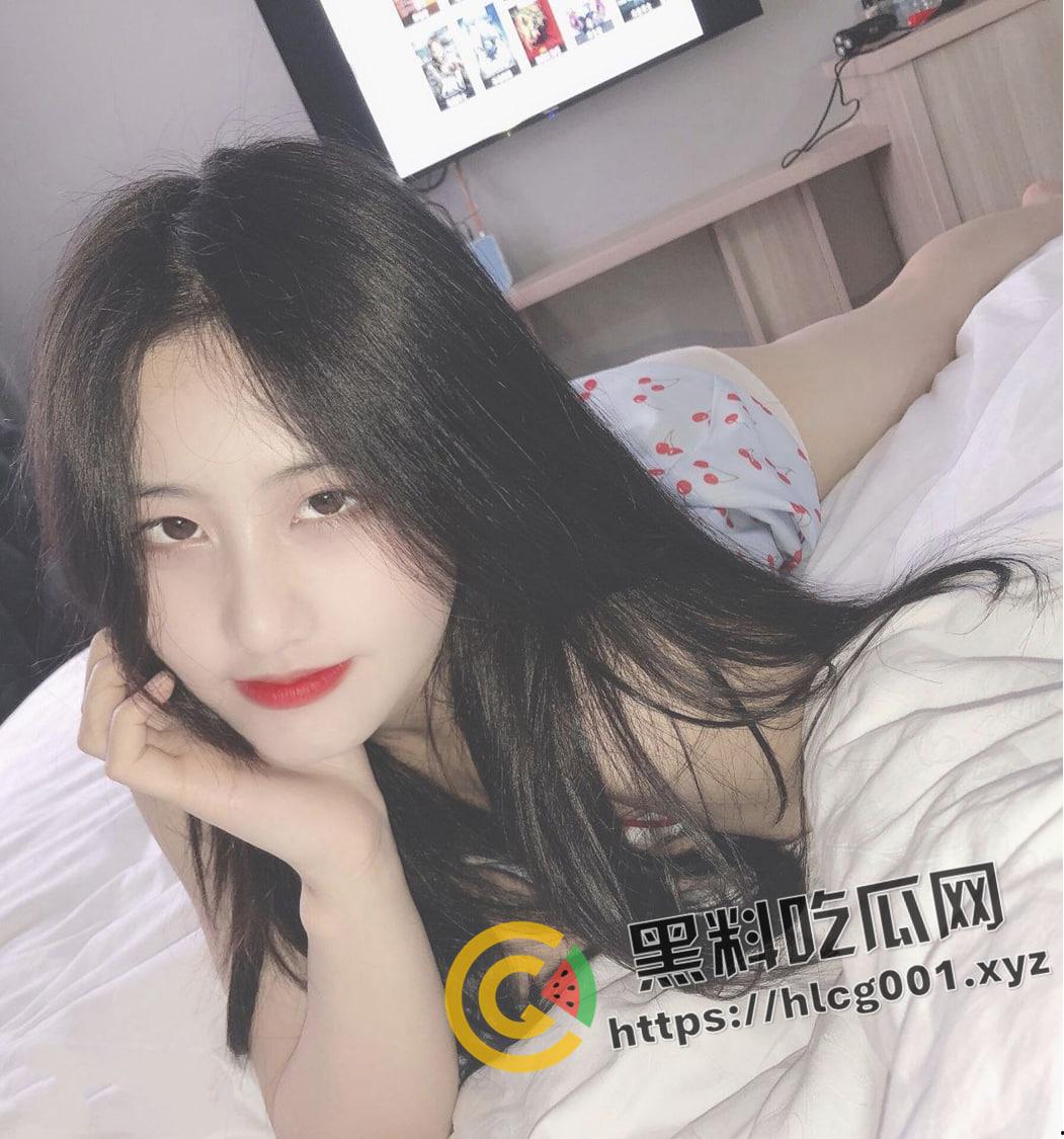 经典永流传！反差婊【李苗】男友视角的性爱记录 温暖的笑容和颤抖的骚穴 今晚就你了-7
