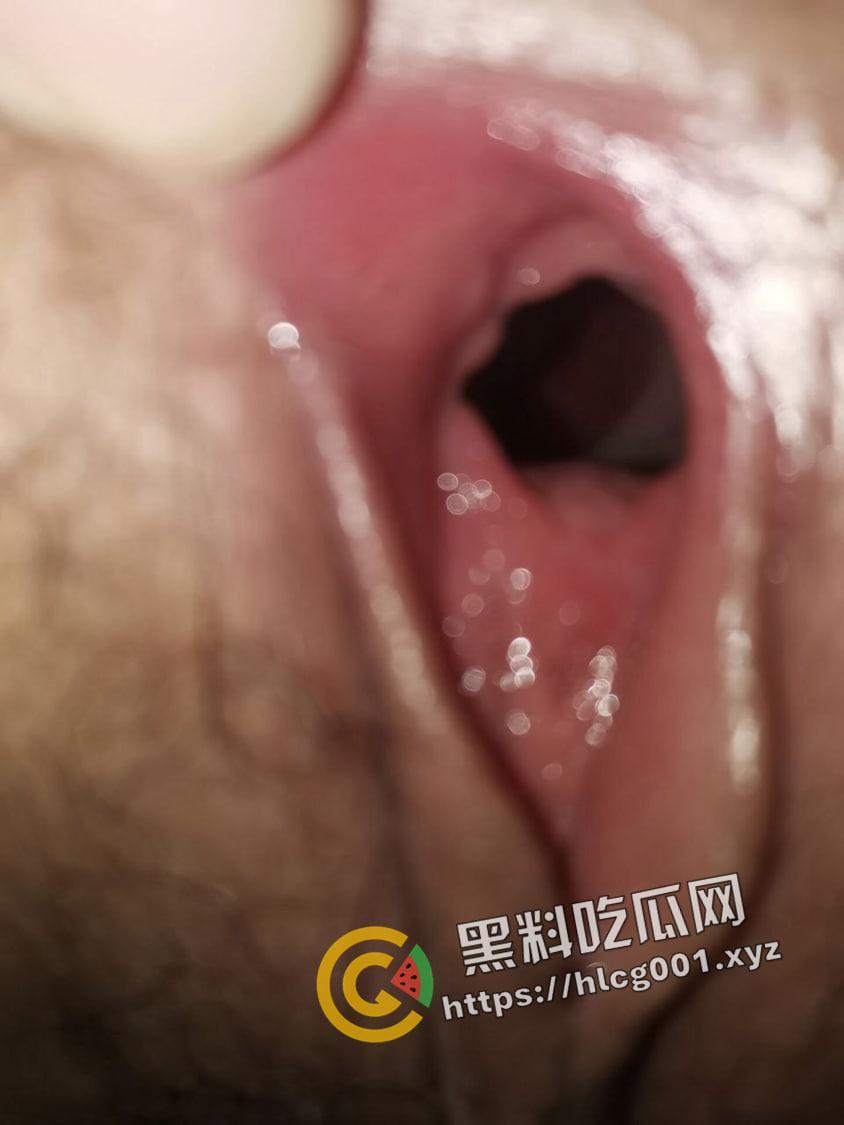 经典永流传！反差婊【李苗】男友视角的性爱记录 温暖的笑容和颤抖的骚穴 今晚就你了-41