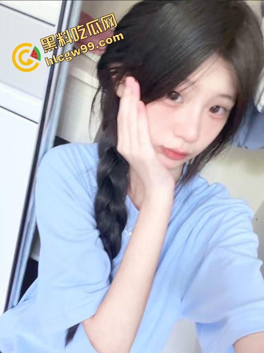 陕西艺术职业甜妹反差婊【庄可怡】厕所骚私拍露出嫩乳,腰眼白臀暴力输出嫩逼娇喘,独家曝光流出!-3