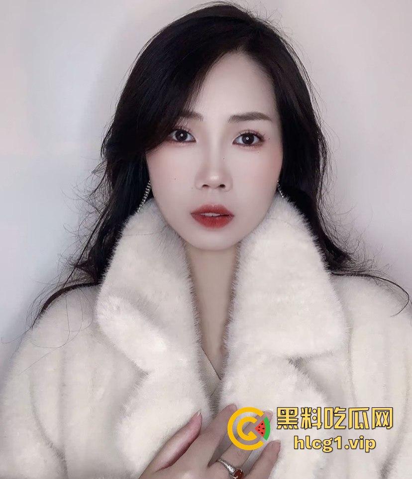 抖音网红菲尔裸舞视频曝光！高端定制漏脸顶B，风韵少妇性感魅力无法抵挡！-5