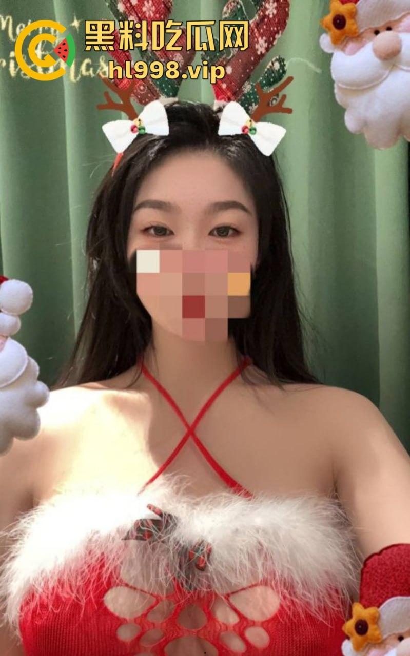 万人求的极品长腿人妻私拍来了！群交乱操，黑丝肉丝轮番上阵，十月『大魔王』放飞自我！-26