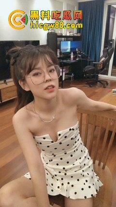 宅男女神『 沫子 』早期和榜一大哥啪啪视频流出，叫床浪到不行，小母狗本性暴露无遗！-5