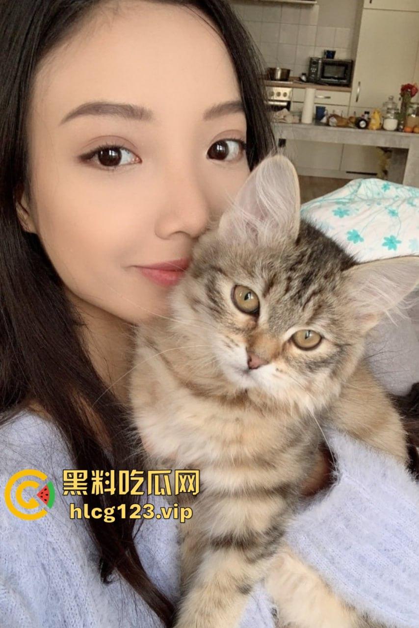 留学期间玩嫩妹Alyssaje，脸穴同框自慰！馒头小骚穴水多润滑，回国后再无此等骚逼！-54