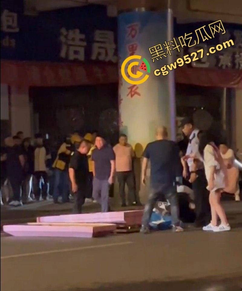 酒壮怂人胆？河北辛集醉酒的走路醉驾的开车，一个敢晃一个敢撞，硬是把命喝没了！-4