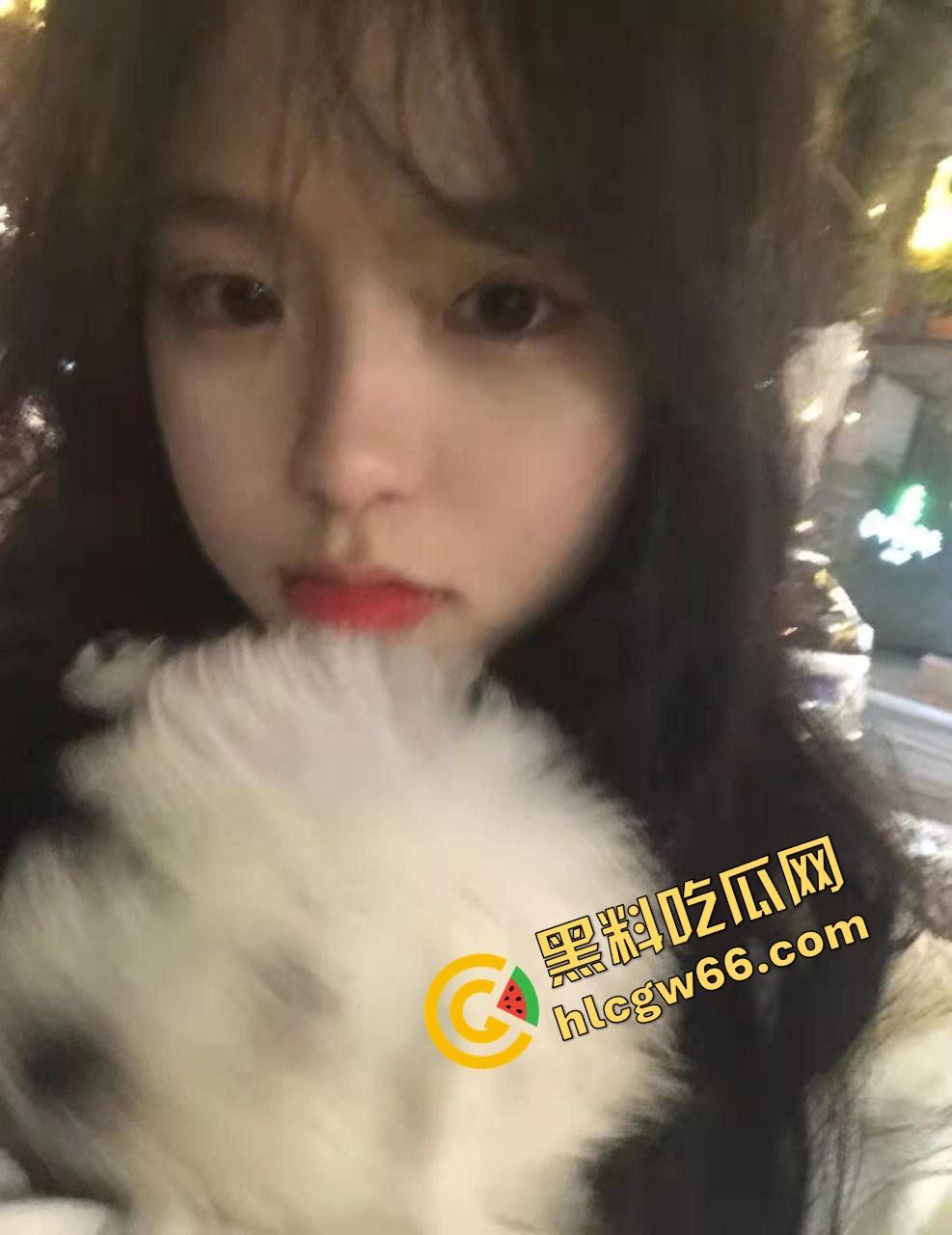 江西师范学院『李小雪』纯欲天花板曝光，极品颜值原味自拍流出，逼嫩得像刚剥的荔枝，准备开撸吧！-7