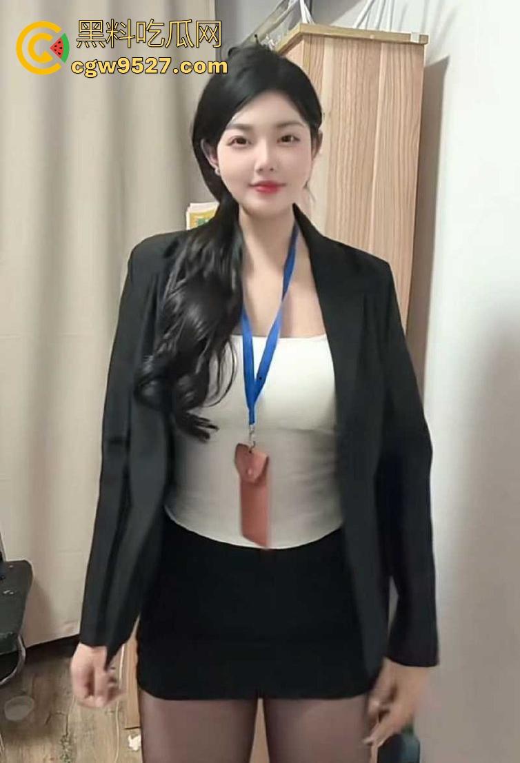 哈尔滨工业大学【李莹颖】刚毕业大学生为业绩献身，开台就送逼操，清纯外表下隐藏惊人秘密！-3