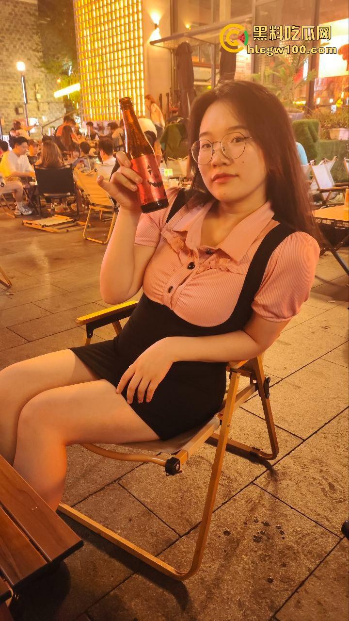 宜春学院法学骚母狗【彭云颢】丰乳肥臀百人斩，天天裸聊钓男大，玩转采阳补阴，骚穴永远不饱！-2