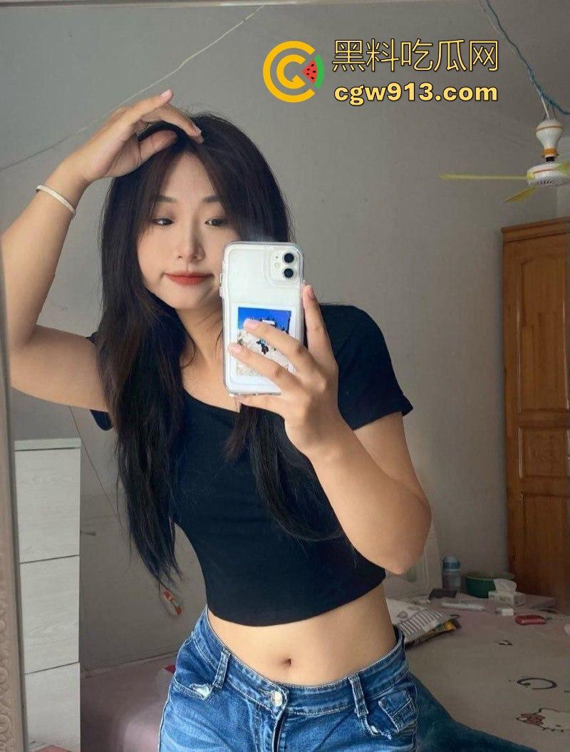 湖北经贸大学极品女大【李晓川】被金主包养性爱视频流出，多人酒店调教群P，校园女神沦为性玩具！-1