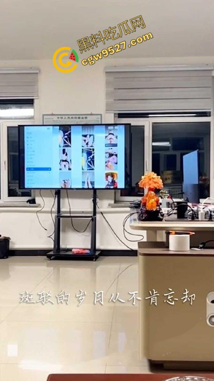 情侣劲爆性爱录像疯传网络！摄影师男友打造抖音色情艺术，满足瓜友们各种性幻想-3