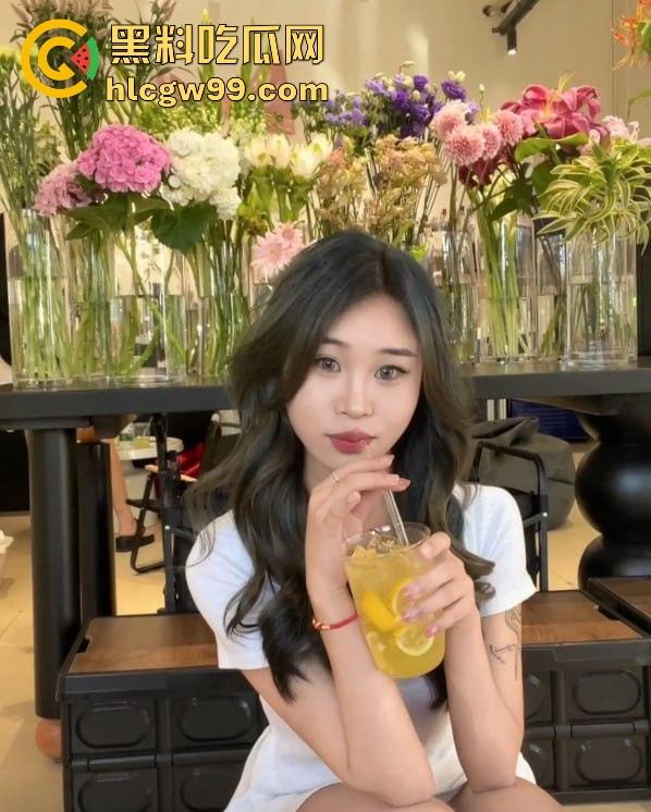 云南丘北时间管理大师炮王X江辉横扫全城,三周搞定七八炮友你敢信?操完还拍视频留念,体力能量爆棚堪称性界天花板?-41