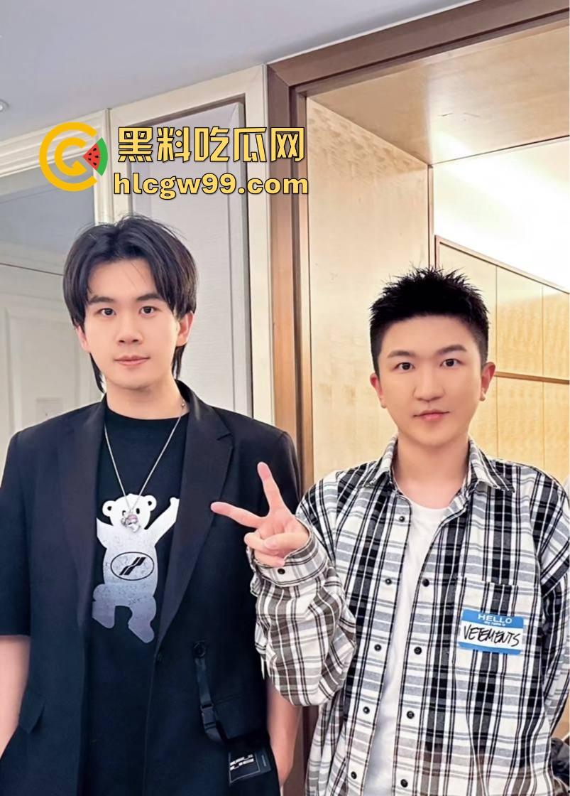 东北名媛【刘馨潞】脚踩三条船，超跑玩家轮流当备胎，三个富哥争风吃醋拼逼斗法这瓜够甜！-22