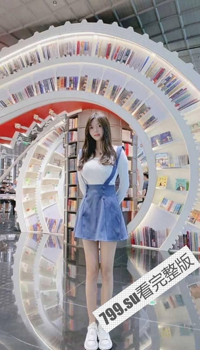 极度反差！上海音乐学院爆乳音乐老师 抖音只拍成人版 没想到私下那么淫荡-3