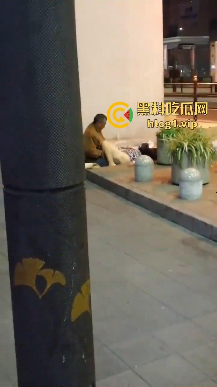 醉酒女孩惨遭流浪汉毒手！大阪捡尸强奸无套内射，恐怖现场曝光！-4