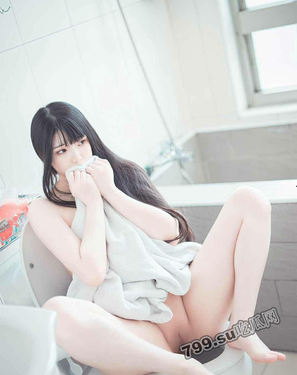 推特二次元卡哇伊 COSER 极品女神反差妹「落落 Raku」原版私拍视图-65