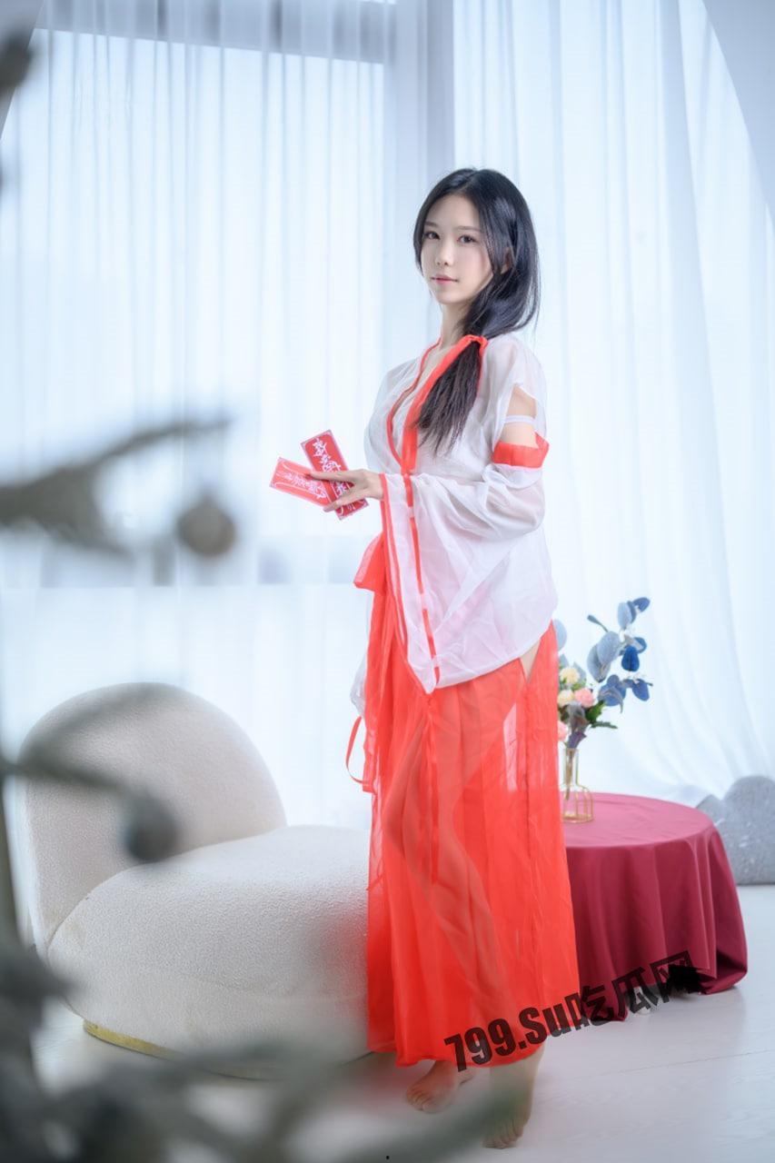 抖娘利世高颜值网红美女 最新定制私拍《私人驱邪》《红色诱惑》 《性爱吸睛小恶魔》-1