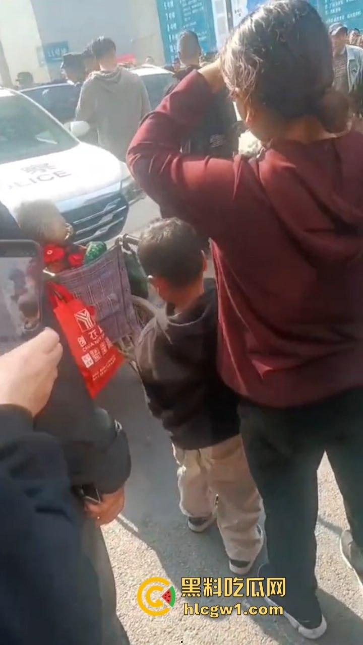 阑尾炎也能要人命？徐州二院割阑尾花费100万人还没了 人财两空家属大闹医院-4