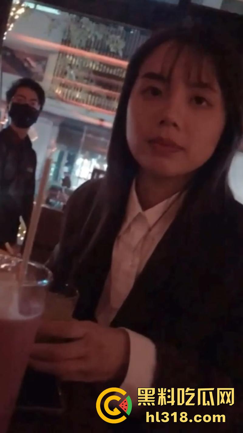 台湾极品幼师【赵舒妤】，细腰翘臀身材极品，背着男友和富二代偷情，结果视频被男友发现曝光！-3